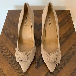 NWOT Vaneli Heels
